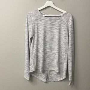 Women's Gray Long Sleeve Top